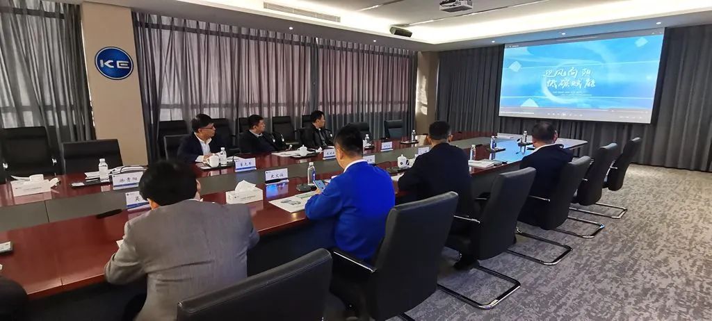 董先军2.jpg